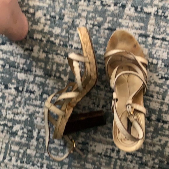 Louis Vuitton sandals - Picture 12 of 14